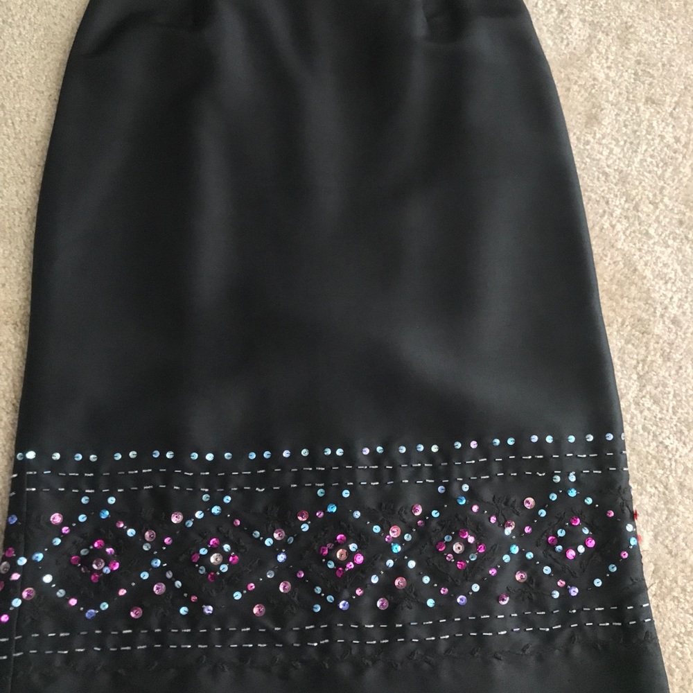 Ann Taylor Black silk skirt with sequins. Size 2
